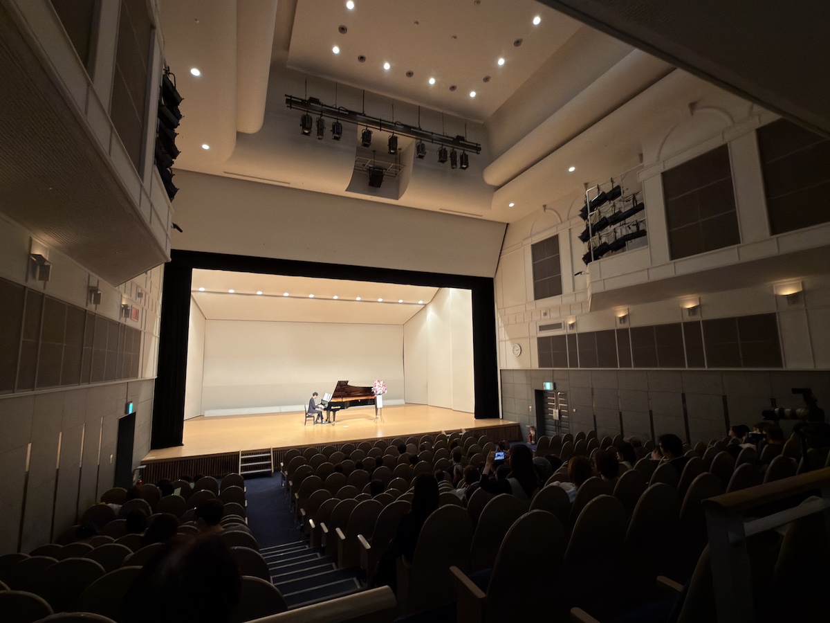 毎当教室主催のピアノ発表会を開催しています